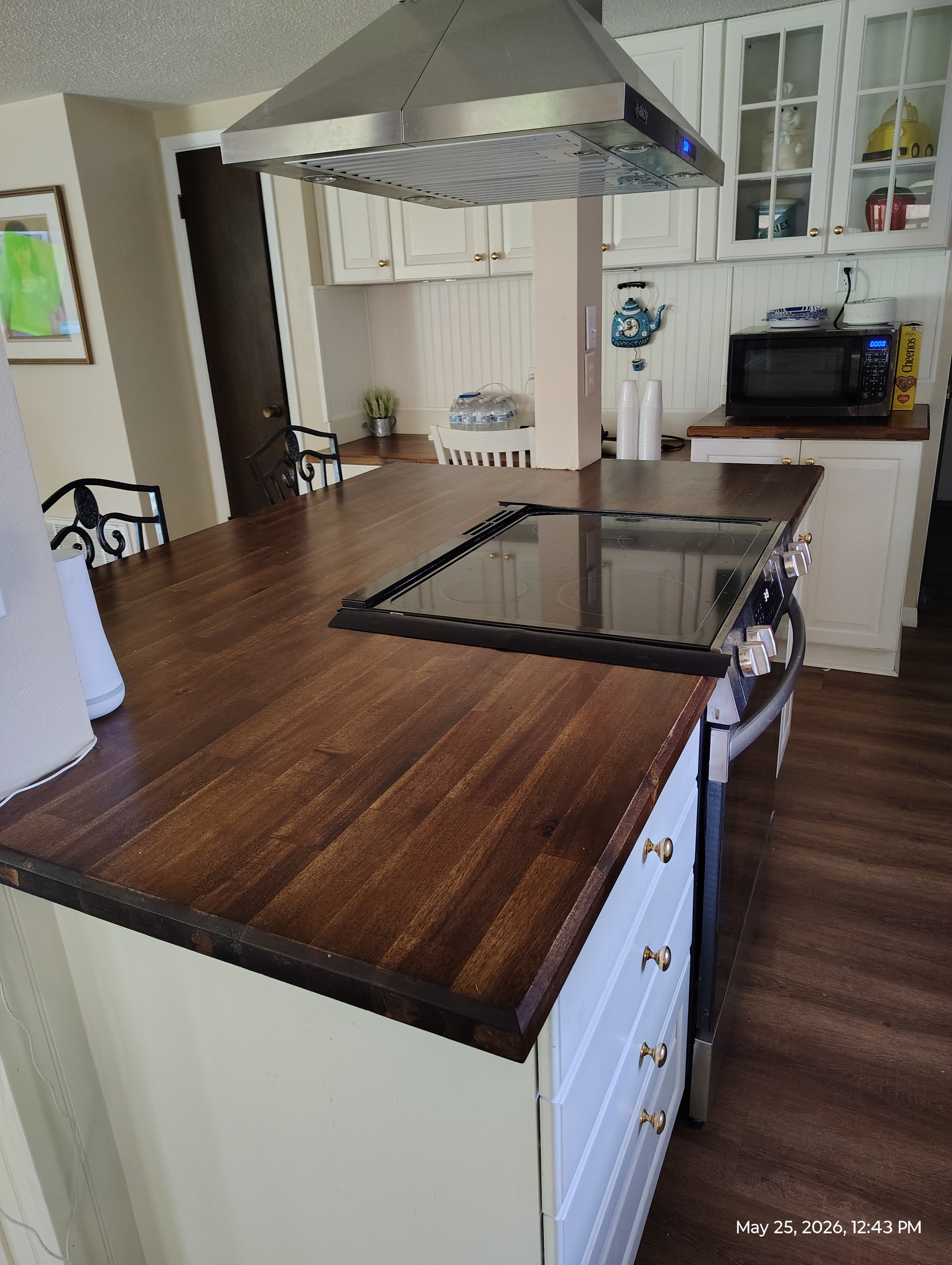 Close-up of beautiful wood grain on a butcher block